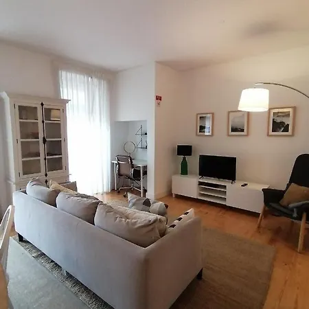 Altido Elegant Deluxe & Altido Luxurious 3-bedroom Apt With Terrace In Intendente * Lisbona
