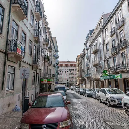 Altido Elegant Deluxe & Altido Luxurious 3-bedroom Apt With Terrace In Intendente * Lisbona
