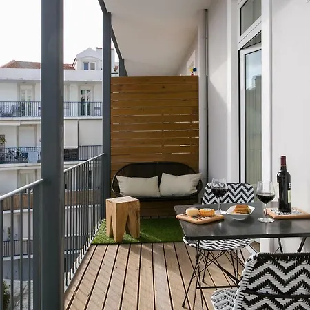 Altido Elegant Deluxe & Altido Luxurious 3-bedroom Apt With Terrace In Intendente *