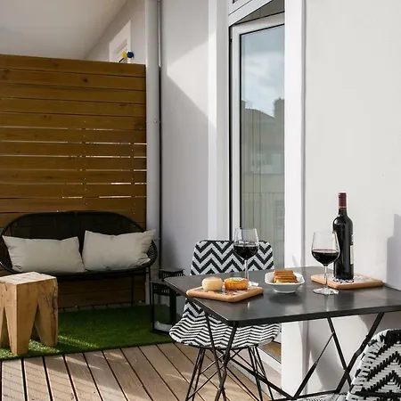 Altido Elegant Deluxe & Altido Luxurious 3-bedroom Apt With Terrace In Intendente * Lisbona