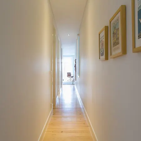 Altido Elegant Deluxe & Altido Luxurious 3-bedroom Apt With Terrace In Intendente * Lisbona
