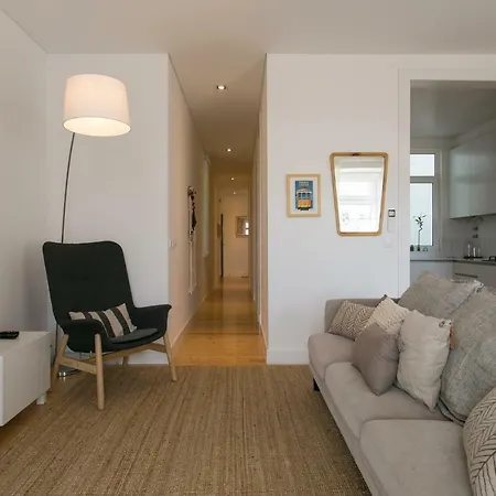 Altido Elegant Deluxe & Altido Luxurious 3-bedroom Apt With Terrace In Intendente