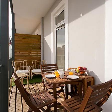 Altido Elegant Deluxe & Altido Luxurious 3-bedroom Apt With Terrace In Intendente